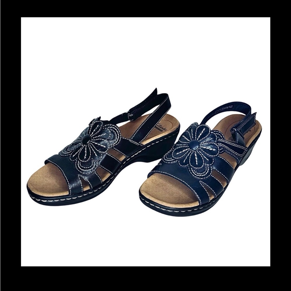 New NWT Clarks Leather Lexi Venice Flower Slingback Sandal
